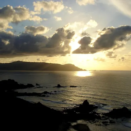 בית נופש The Cliffs - La Maison Du Puits Porto do Barqueiro