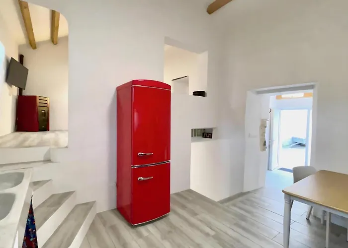 The Cliffs - La Maison Du Puits